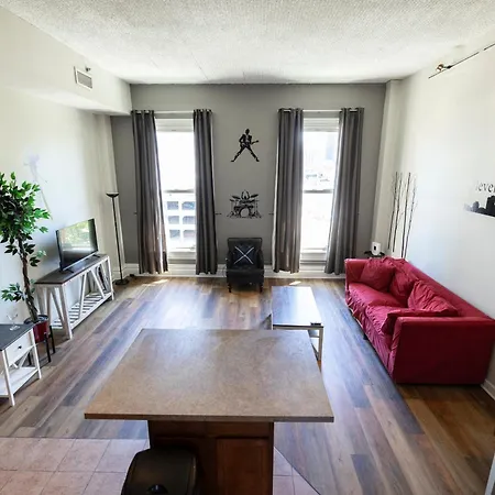 Cle Rock Haven - Play, Work, Whirlpool Tub Escape Apartment